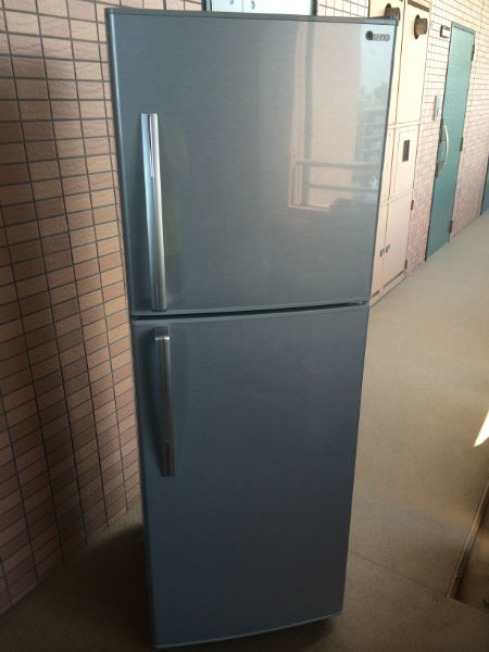 ユーイング冷蔵庫 UR-F230F
